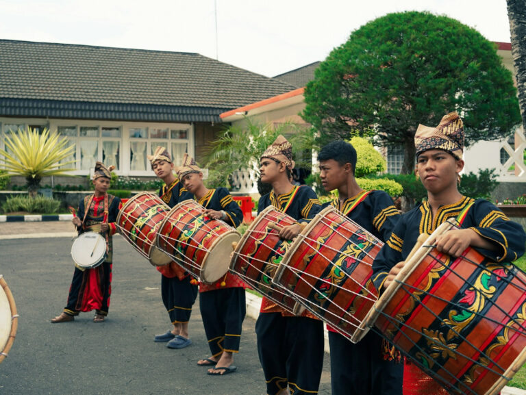 The Fusion of Tradition and Modernity in Native Music